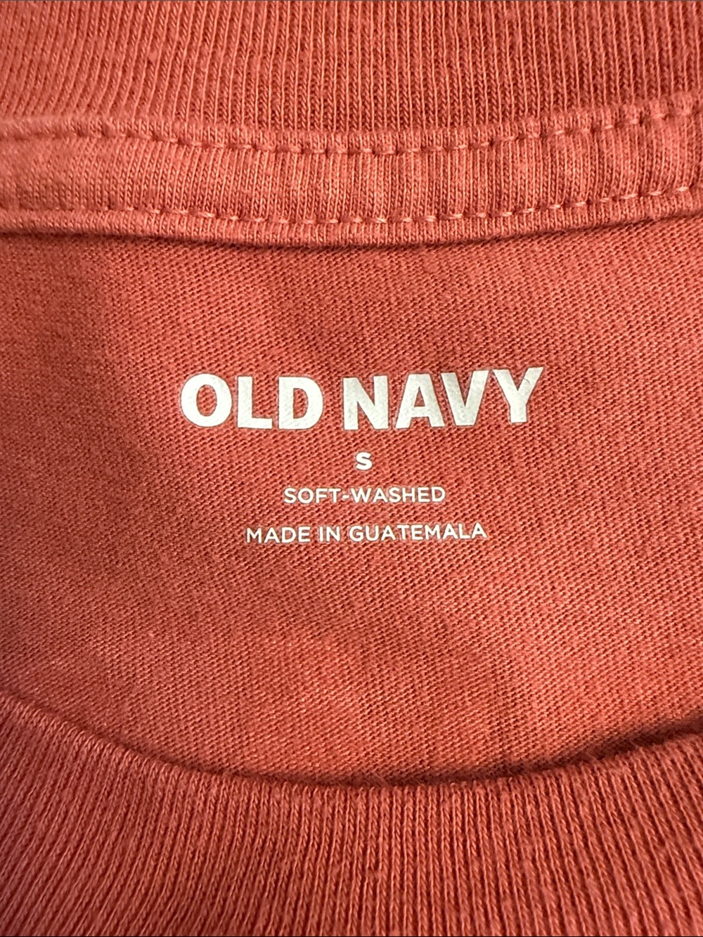 Old Navy Women’s Rust Red Short-Sleeve Pocket Tee with Sun Graphic (S) - Picture 4 of 5